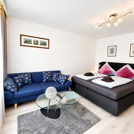 Neu Goldstadt Prestige - Modern Und Апартаменты *