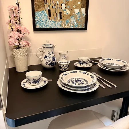 Neu Goldstadt Prestige - Modern Und Апартаменты