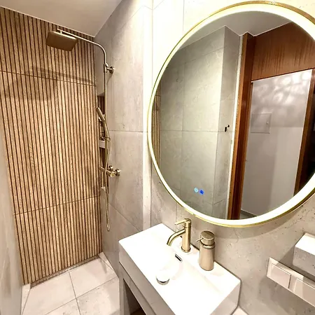 Neu Goldstadt Prestige - Modern Und * Пфорцхайм