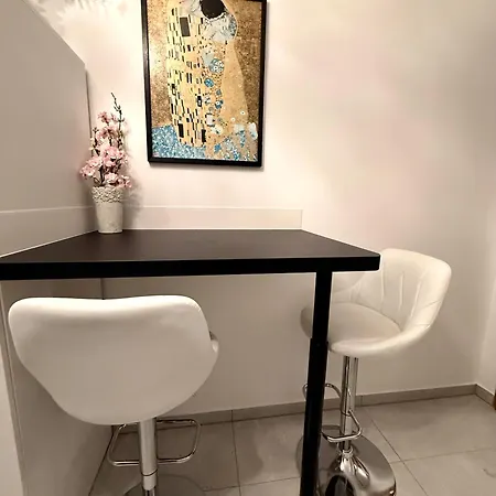 Neu Goldstadt Prestige - Modern Und Апартаменты Пфорцхайм