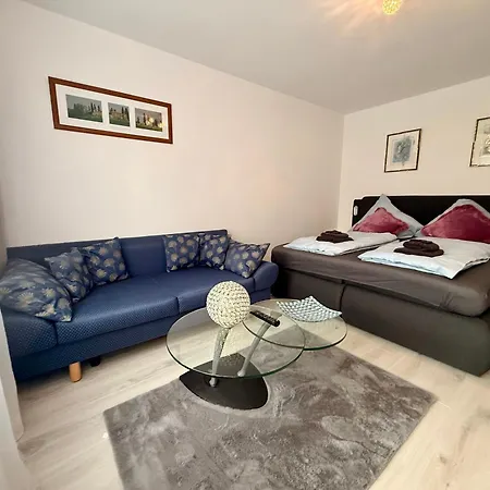 Neu Goldstadt Prestige - Modern Und Апартаменты