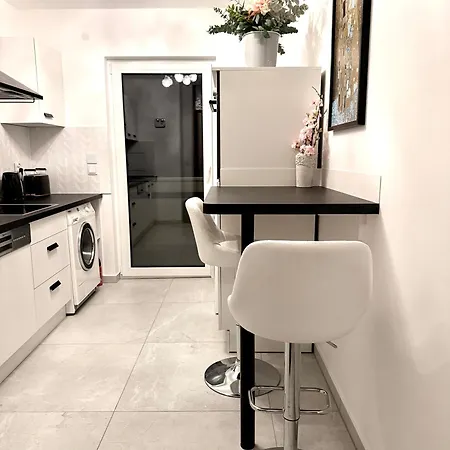Neu Goldstadt Prestige - Modern Und